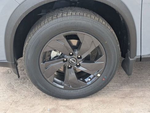 New 2026 Nissan Rogue SV FWD image 10