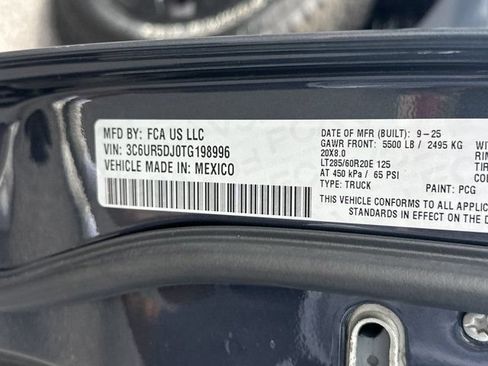 Certified 2026 RAM 2500 Big Horn AWD/4WD image 34