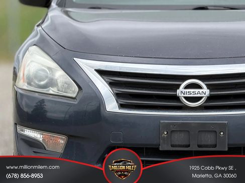 Used 2013 Nissan Altima 2.5 S FWD image 11
