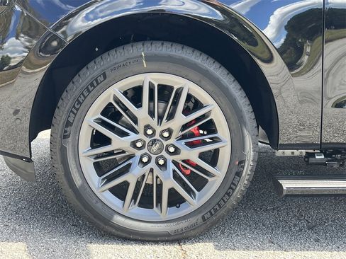 New 2025 Ford Expedition Max Platinum w/ Stealth Performance Package image 33