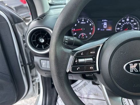 Used 2019 Kia Forte LXS image 17
