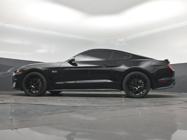 Used 2018 Ford Mustang GT RWD image 15