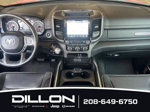 Used 2024 RAM 1500 Laramie AWD/4WD image 5
