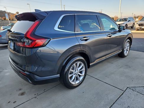 Used 2024 Honda CR-V EX image 5