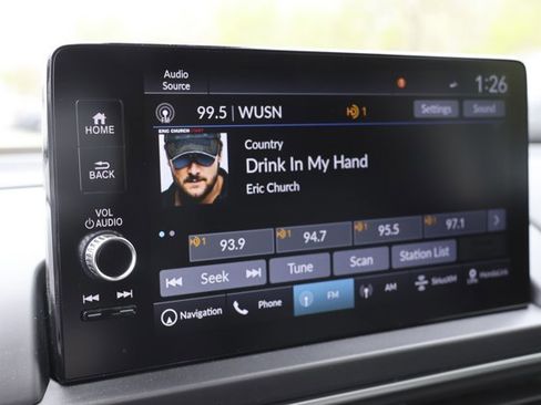 New 2025 Honda Pilot Touring image 18