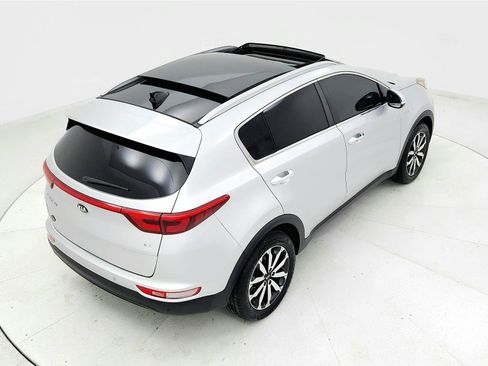 Used 2017 Kia Sportage EX w/ EX Technology Package image 17