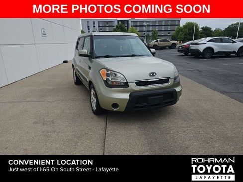 Used 2010 Kia Soul + FWD image 2