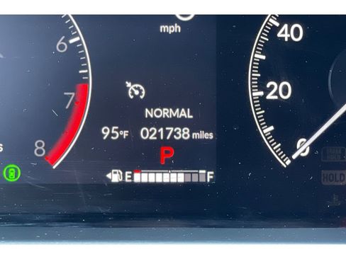 Certified 2025 Honda HR-V Sport image 37