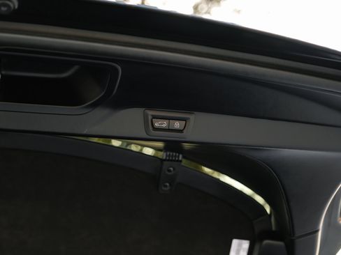 Used 2021 Rolls-Royce Cullinan image 63