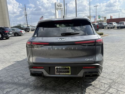 Certified 2025 INFINITI QX60 Luxe image 6
