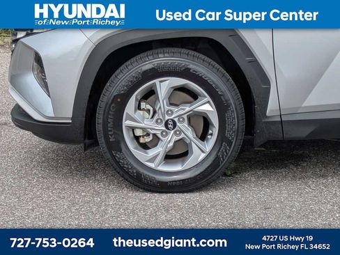 Certified 2022 Hyundai Tucson SEL FWD image 10