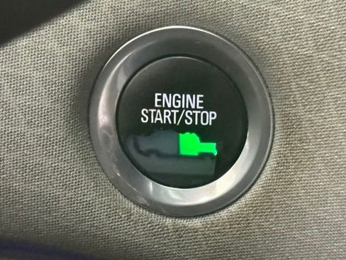 Used 2016 Chevrolet Malibu LT FWD image 25