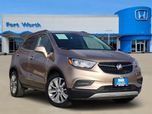 Used 2018 Buick Encore Preferred image 1