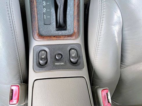 Used 2001 Buick Regal GS w/ Prestige Pkg image 16