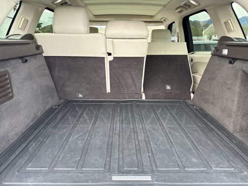 Used 2017 Land Rover Range Rover Sport HSE image 14