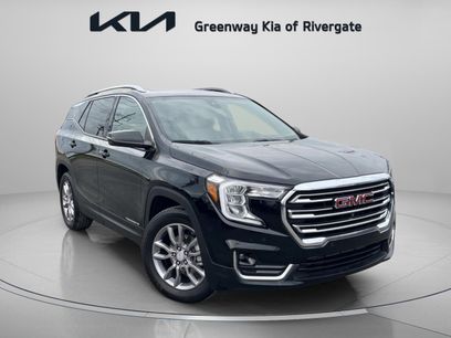 Used 2023 GMC Terrain SLT w/ Infotainment Package II