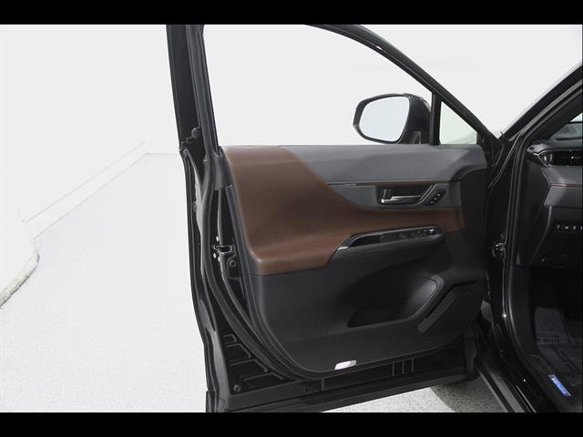 Used 2022 Toyota Venza Limited AWD/4WD image 4