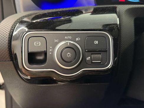 Certified 2022 Mercedes-Benz CLA 250 4MATIC image 21