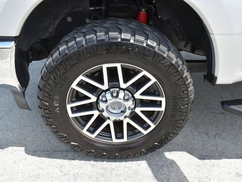 Used 2017 Ford F250 Lariat w/ Lariat Value Package AWD/4WD image 32