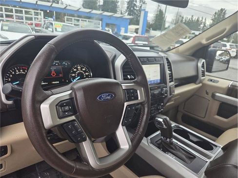 Used 2020 Ford F150 Lariat w/ Equipment Group 501A Mid image 17