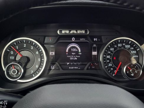 Used 2024 RAM 1500 Laramie image 15