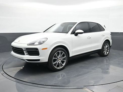 Certified 2022 Porsche Cayenne Platinum Edition AWD/4WD image 1