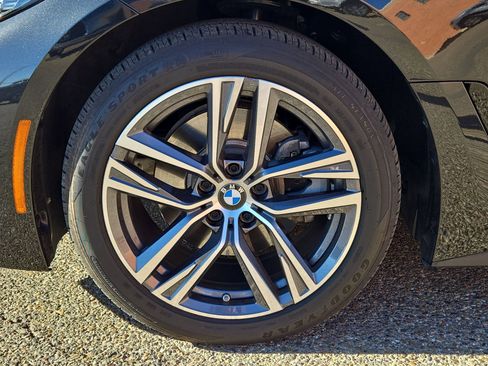 Used 2025 BMW 430i xDrive w/ Premium Package image 11