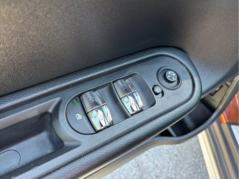 Used 2017 MINI Cooper Countryman FWD image 19