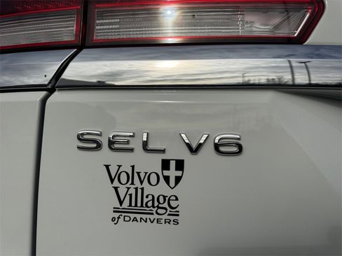 Used 2022 Volkswagen Atlas SEL image 8