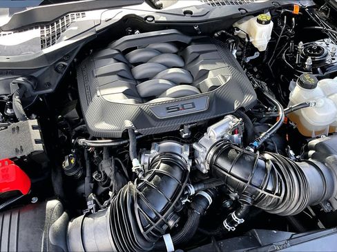 Used 2024 Ford Mustang GT Premium RWD image 37