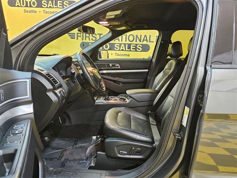 Used 2017 Ford Explorer XLT w/ Equipment Group 202A image 20