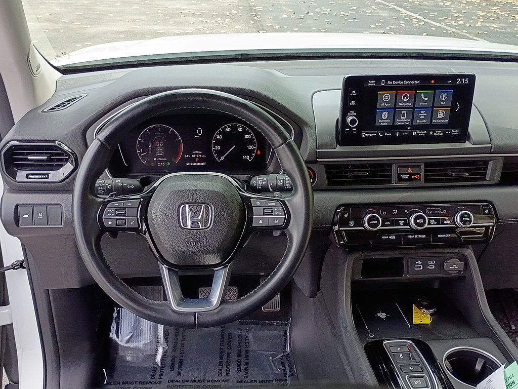 Certified 2023 Honda Pilot Touring image 11