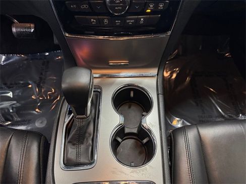 Used 2020 Jeep Grand Cherokee Limited image 14