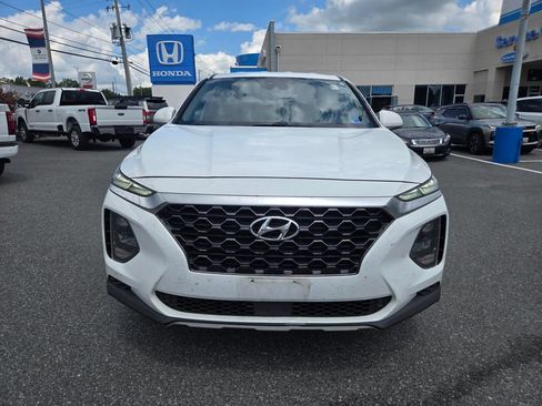 Used 2019 Hyundai Santa Fe SE FWD image 2