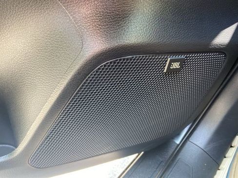 Used 2020 Toyota Tacoma Limited image 23