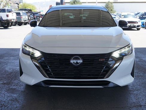 Used 2025 Nissan Sentra SR w/ SR Premium Package FWD image 8