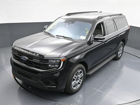 Used 2025 Ford Expedition Max Active image 32