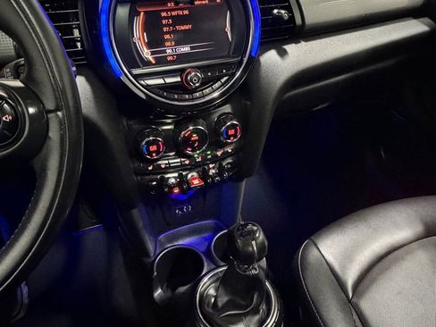 Used 2014 MINI Cooper 2-Door Hardtop image 12