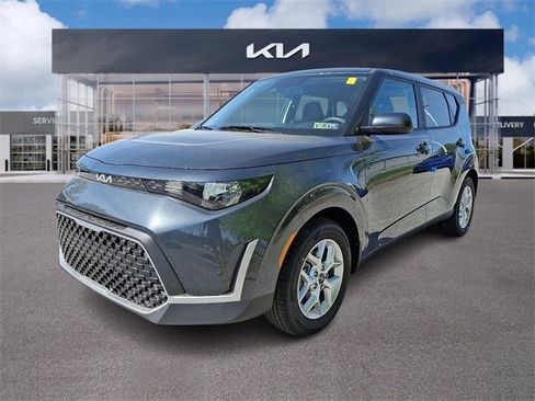 New 2025 Kia Soul LX w/ LX Technology Package image 2