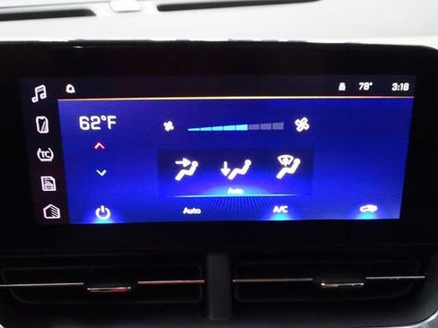 Used 2024 Chevrolet Trax LT image 35