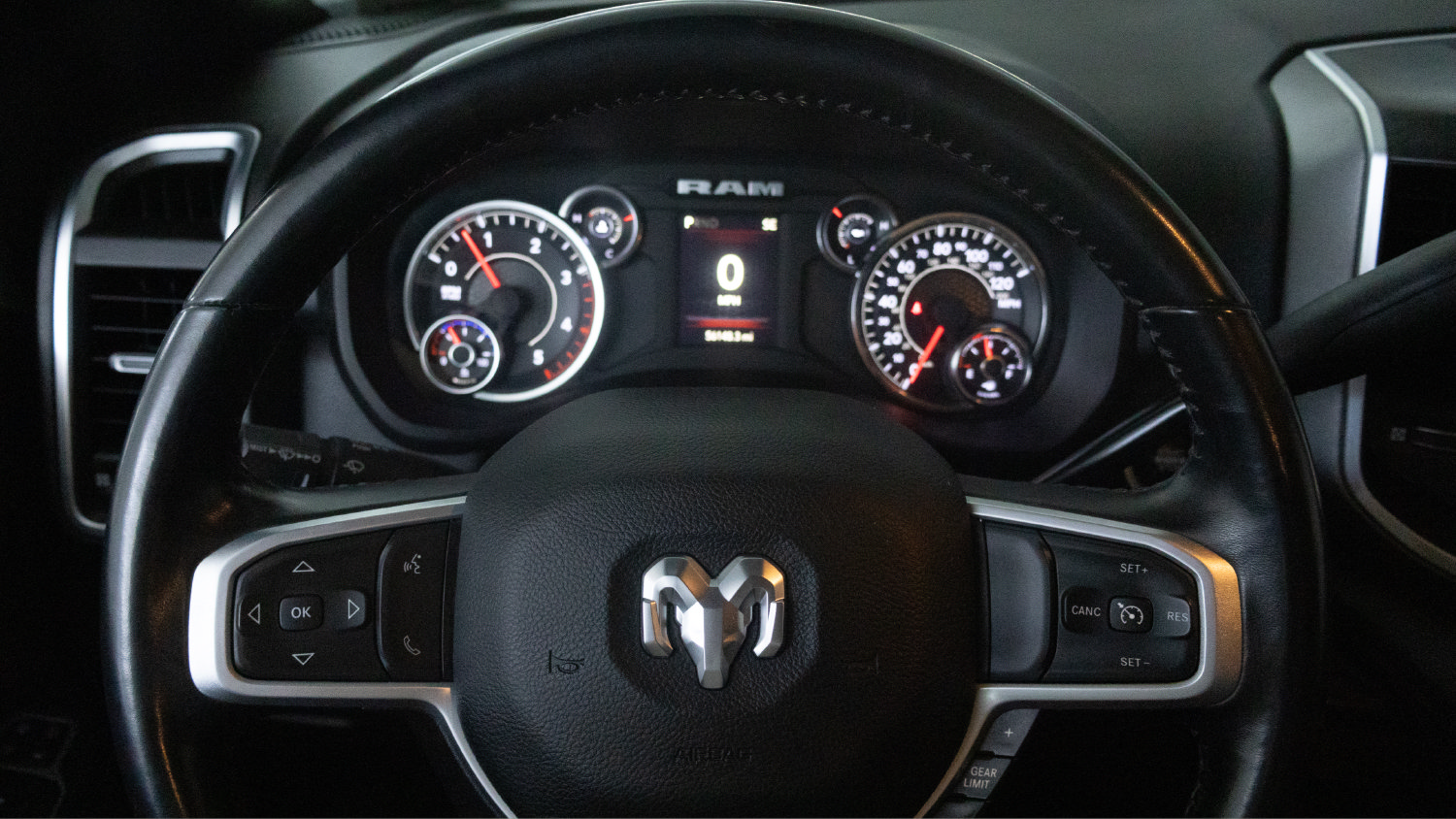 Used 2024 RAM 2500 Big Horn AWD/4WD image 16