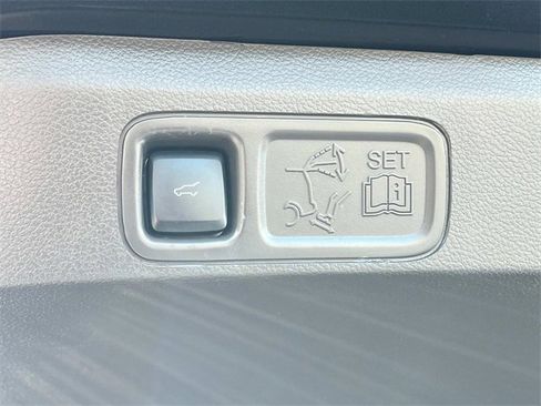 Used 2023 Lincoln Navigator L Reserve image 41