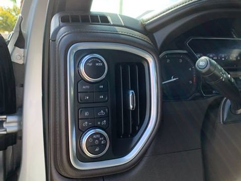 Used 2022 GMC Sierra 2500 Denali AWD/4WD image 26