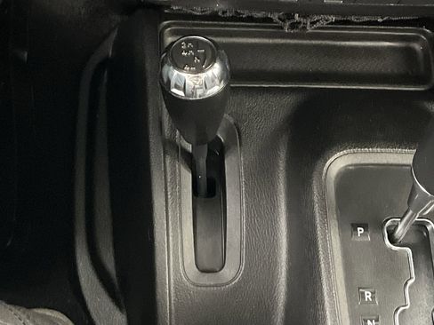 Used 2015 Jeep Wrangler Unlimited Sport w/ Quick Order Package 24S image 13