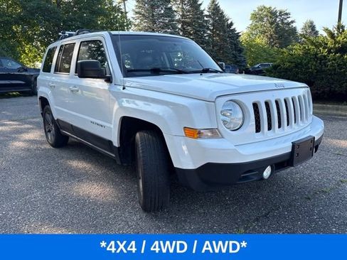 Used 2015 Jeep Patriot 4WD image 2