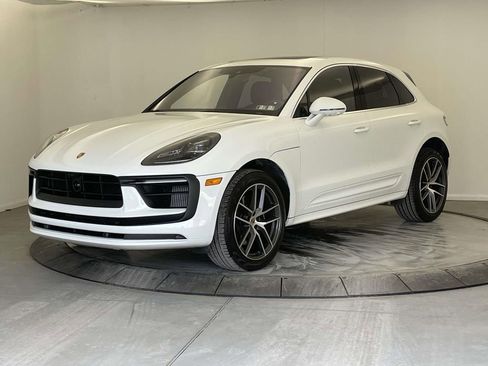 Used 2024 Porsche Macan S w/ Premium Plus Package image 1
