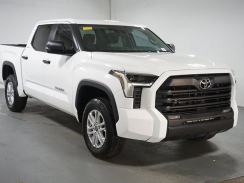Used 2024 Toyota Tundra SR5 image 3