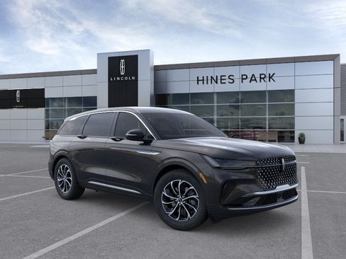 New 2026 Lincoln Nautilus Premier AWD/4WD image 7