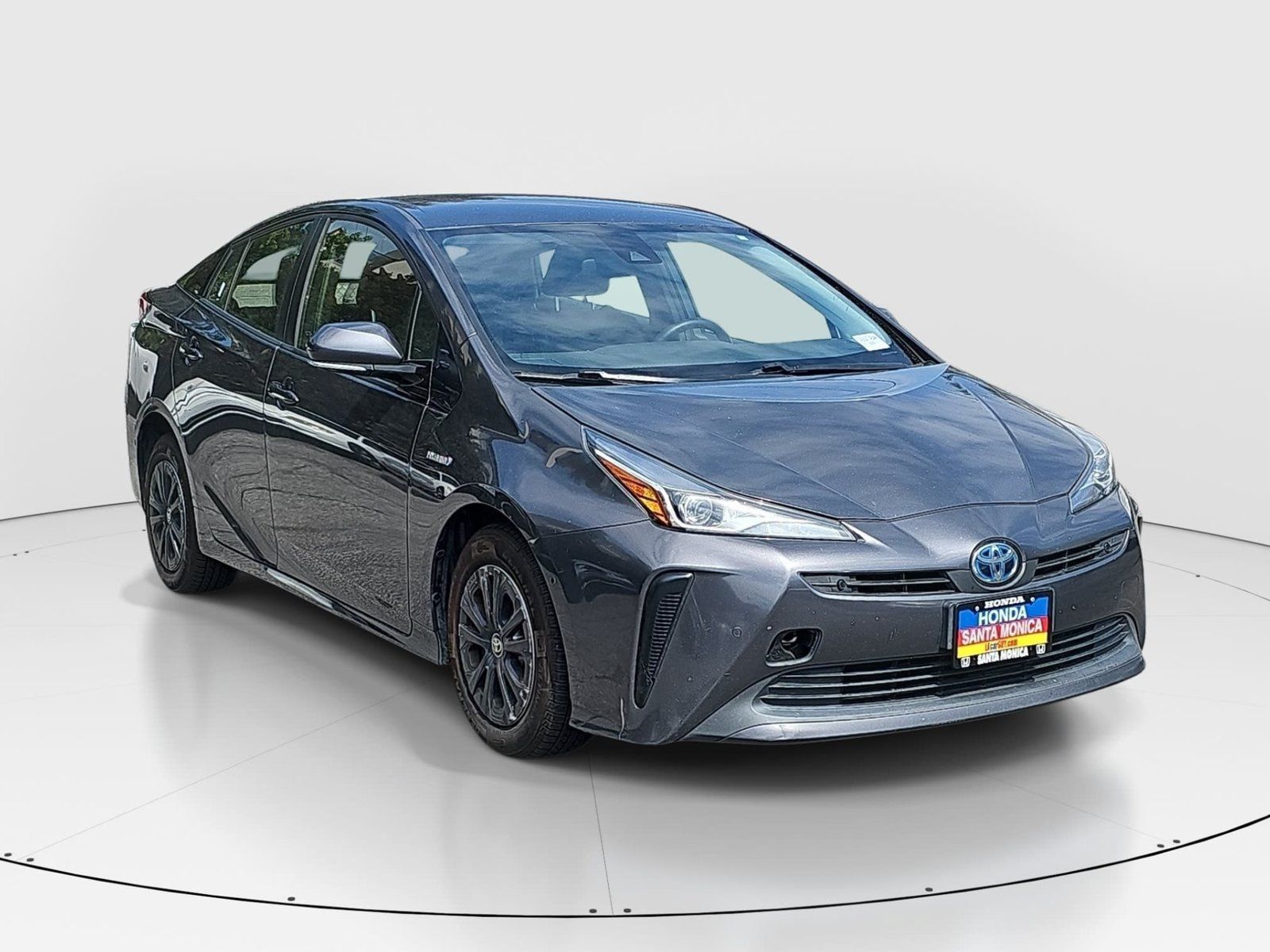 Used 2019 Toyota Prius LE FWD image 3