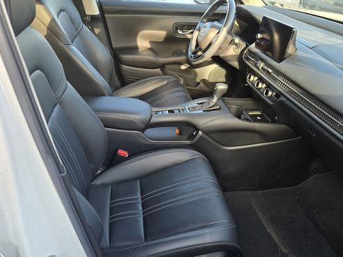 Used 2023 Honda HR-V EX-L image 8